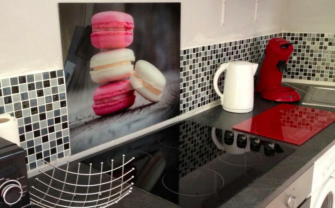 Le Petit Nid Des Arenes Apartment เบซิเยร์ ภายนอก รูปภาพ